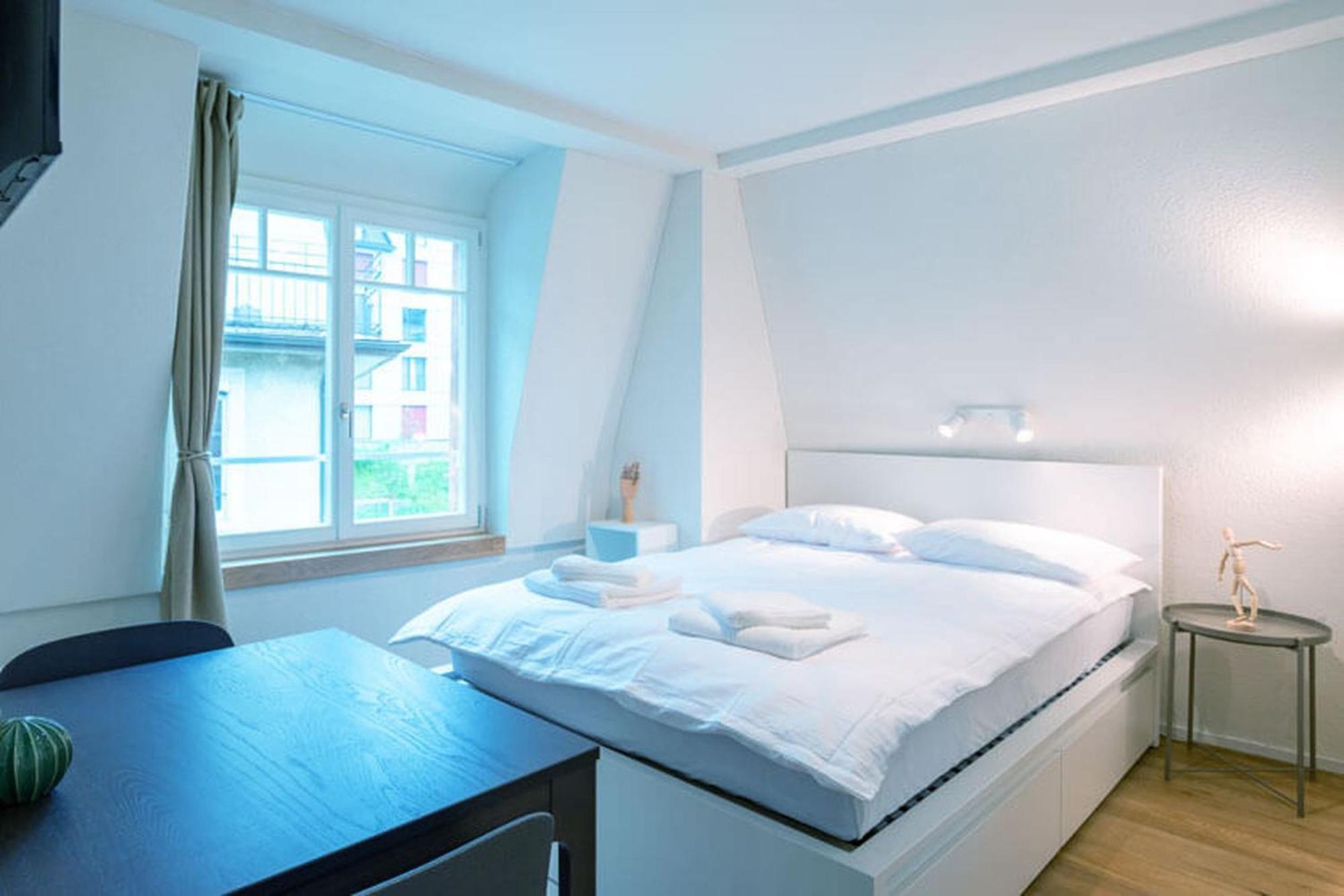 Hitrental Riesbach Apartments Zurich Bagian luar foto